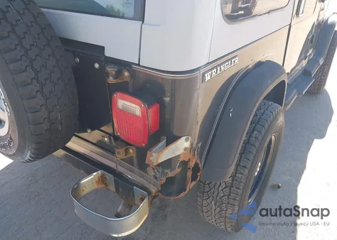 1990 Jeep Wrangler / Yj Laredo from USA, damaged, VIN 2J4FY59T2LJ535525